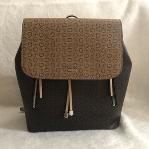 Guess backpack- Rhett flap style